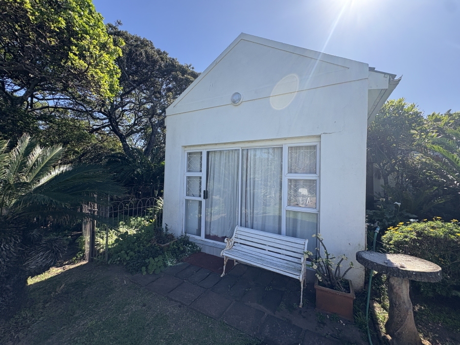 5 Bedroom Property for Sale in Gonubie Eastern Cape